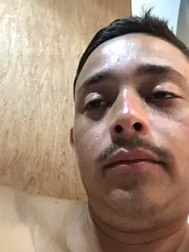 isacalejandroo online show from 02/14/25, 07:44