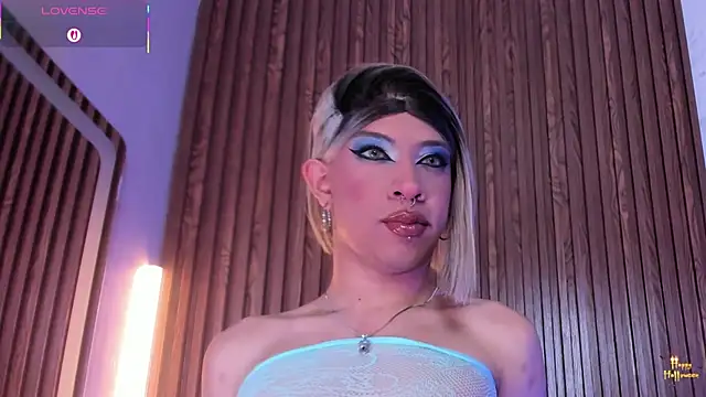 Snapshot of AndyBlake_ chatting on 10/04/25, 03:04 AndyBlake online show from 10/04/25, 03:04