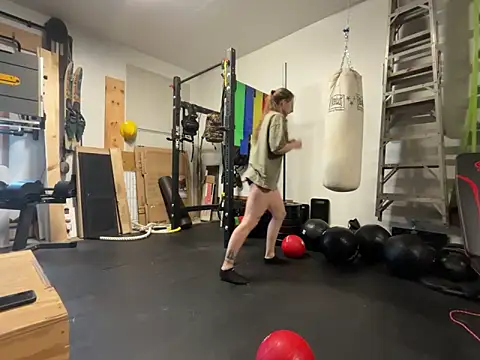 MissSwitch online show from 01/17/25, 07:49