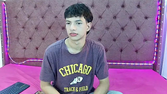 boys yourparty online show from 12/29/24, 01:38