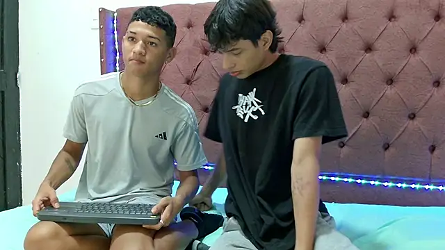 boys yourparty online show from 02/07/25, 01:43