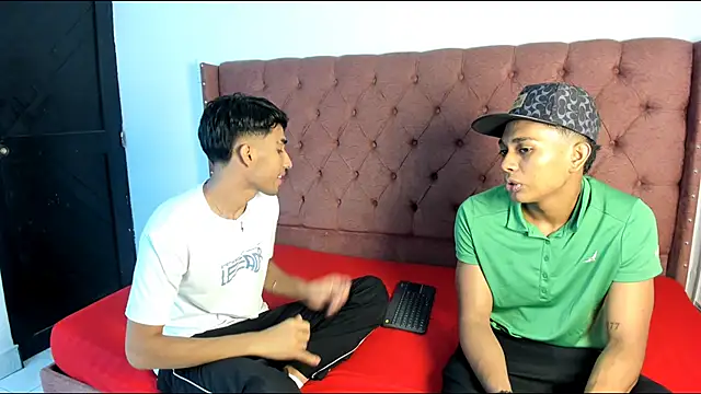 boys yourparty online show from 10/09/25, 01:09