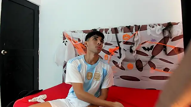 boys yourparty online show from 10/15/25, 01:11