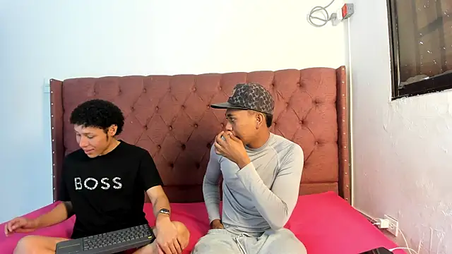 boys yourparty online show from 12/04/25, 01:20