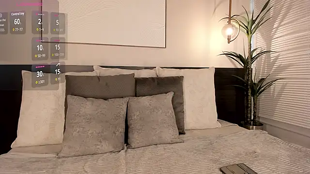 Snapshot of SophieBlake chatting on 12/02/25, 08:37 SophieBlake online show from 12/02/25, 08:37