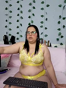 Snapshot of kiara_scottt chatting on 02/25/26, 08:57 kiara scottt online show from 02/25/26, 08:57