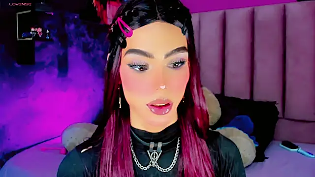 Snapshot of dollswit01 chatting on 02/28/25, 02:31 dollswit01 online show from 02/28/25, 02:31