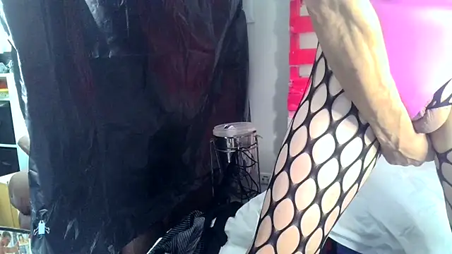 SissyJamie123 online show from 04/12/26, 03:44