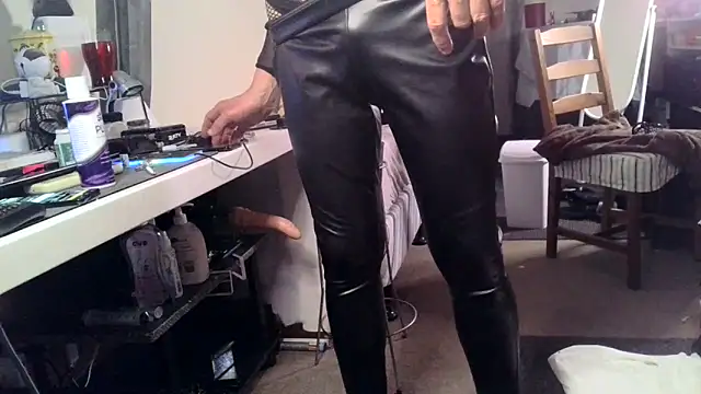 SissyJamie123 online show from 04/15/26, 06:48