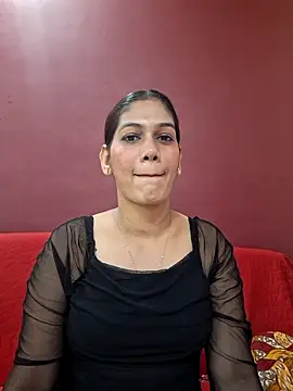 Garima G online show from 11/14/25, 04:28