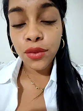 Snapshot of KM_Diamong chatting on 01/27/25, 01:26 KM Diamong online show from 01/27/25, 01:26