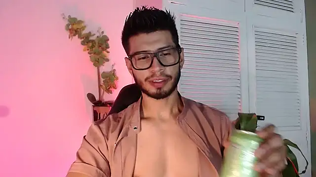 Snapshot of Colby_brown03 chatting on 09/20/25, 07:15 Colby brown03 online show from 09/20/25, 07:15