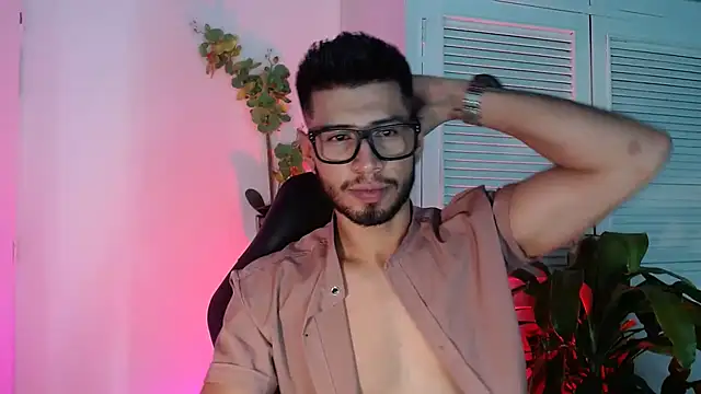 Snapshot of Colby_brown03 chatting on 09/23/25, 07:28 Colby brown03 online show from 09/23/25, 07:28