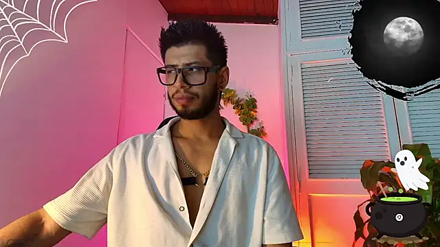 Snapshot of Colby_brown03 chatting on 10/04/25, 07:23 Colby brown03 online show from 10/04/25, 07:23