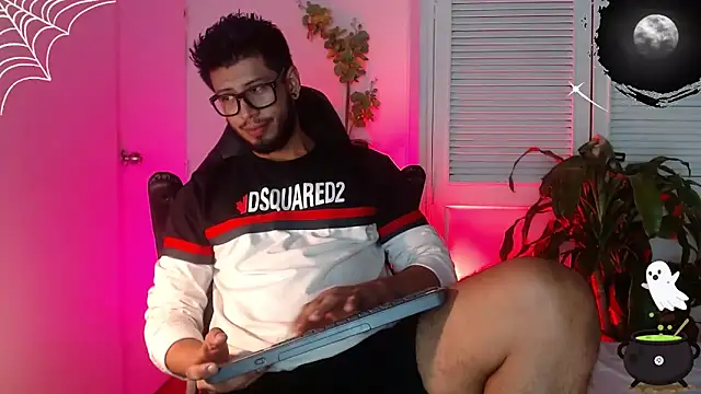 Snapshot of Colby_brown03 chatting on 10/19/25, 07:58 Colby brown03 online show from 10/19/25, 07:58