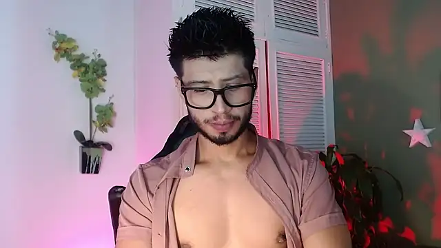 Snapshot of Colby_brown03 chatting on 11/10/25, 07:02 Colby brown03 online show from 11/10/25, 07:02