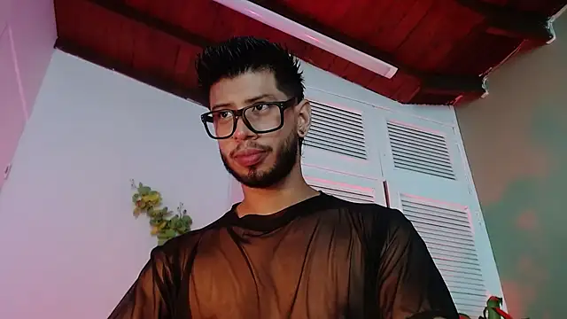 Snapshot of Colby_brown03 chatting on 11/14/25, 08:18 Colby brown03 online show from 11/14/25, 08:18