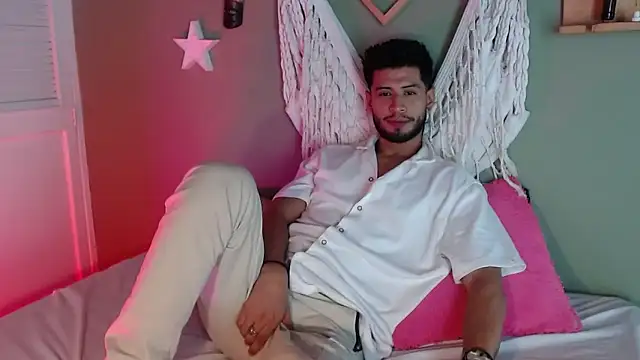 Snapshot of Colby_brown03 chatting on 11/19/25, 03:50 Colby brown03 online show from 11/19/25, 03:50