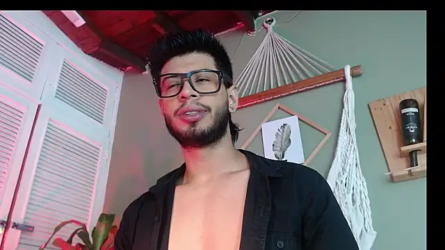 Snapshot of Colby_brown03 chatting on 11/24/25, 07:57 Colby brown03 online show from 11/24/25, 07:57