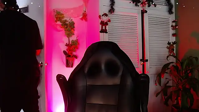 Snapshot of Colby_brown03 chatting on 12/13/25, 07:53 Colby brown03 online show from 12/13/25, 07:53