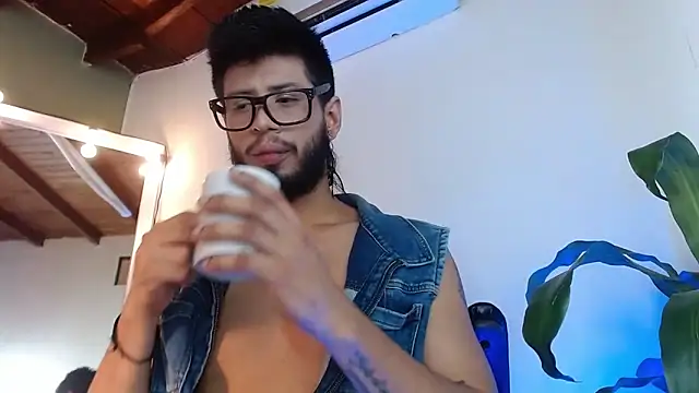 Colby brown03 online show from 02/08/26, 09:07