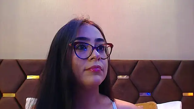 Snapshot of DevonPiers chatting on 02/06/25, 03:20 DevonPiers online show from 02/06/25, 03:20