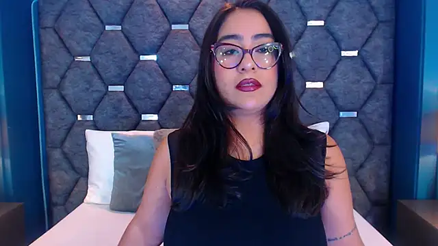 Snapshot of DevonPiers chatting on 09/10/25, 12:05 DevonPiers online show from 09/10/25, 12:05