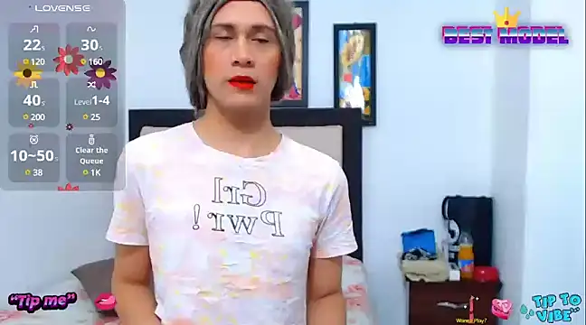 Snapshot of tifaniith chatting on 01/15/25, 02:35 tifaniith online show from 01/15/25, 02:35