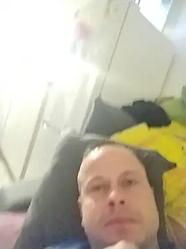 Snapshot of Milllano2202 chatting on 01/11/26, 04:12 Milllano2202 online show from 01/11/26, 04:12