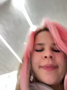 SuzieMurray online show from 01/28/25, 11:17