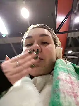 SuzieMurray online show from 03/07/25, 08:23