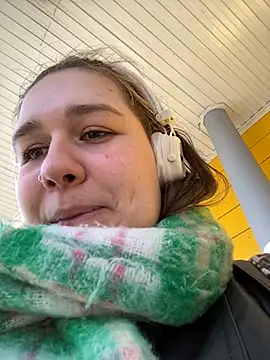 SuzieMurray online show from 03/22/25, 11:21