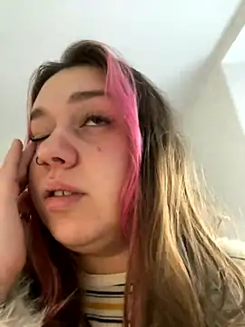 SuzieMurray online show from 10/03/25, 10:23