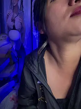 Snapshot of Im_Little chatting on 12/13/24, 03:49 Im Little online show from 12/13/24, 03:49