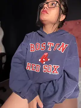 Snapshot of Im_Little chatting on 02/22/25, 06:50 Im Little online show from 02/22/25, 06:50