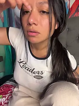 Snapshot of Im_Little chatting on 11/11/25, 03:39 Im Little online show from 11/11/25, 03:39