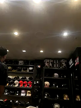 FABINHOSEOAU online show from 11/25/25, 06:19