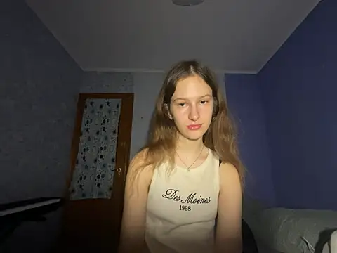 Snapshot of Eva_Angel3 chatting on 01/27/25, 06:31 Eva Angel3 online show from 01/27/25, 06:31