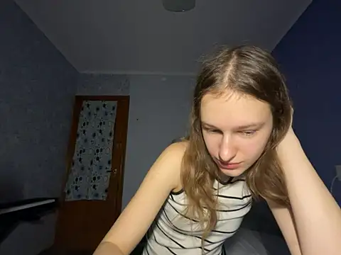 Snapshot of Eva_Angel3 chatting on 02/14/25, 07:33 Eva Angel3 online show from 02/14/25, 07:33