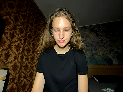 Snapshot of Eva_Angel3 chatting on 09/18/25, 06:32 Eva Angel3 online show from 09/18/25, 06:32