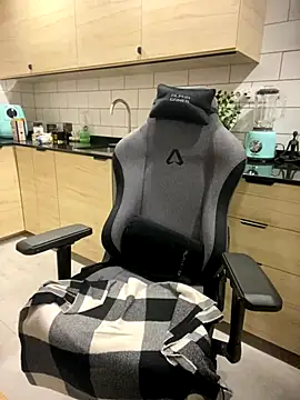 brazilianbbinuk online show from 09/08/25, 08:52