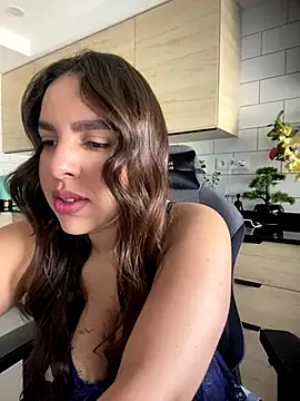 brazilianbbinuk online show from 10/11/25, 12:58