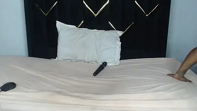 EbonyBentley online show from 03/28/26, 08:36