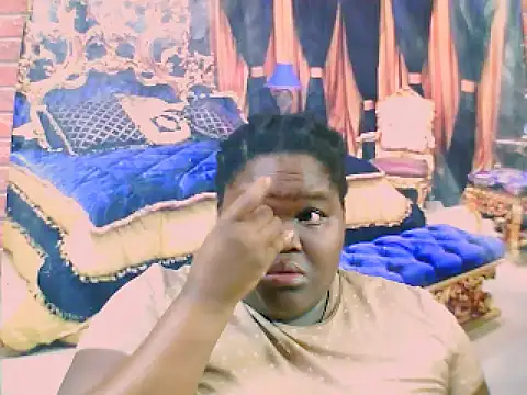 Snapshot of EbonyHotBuns chatting on 03/11/25, 05:27 EbonyHotBuns online show from 03/11/25, 05:27