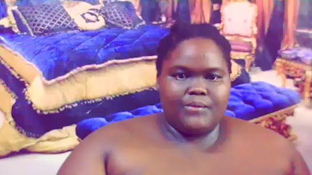 Snapshot of EbonyHotBuns chatting on 03/12/25, 12:10 EbonyHotBuns online show from 03/12/25, 12:10