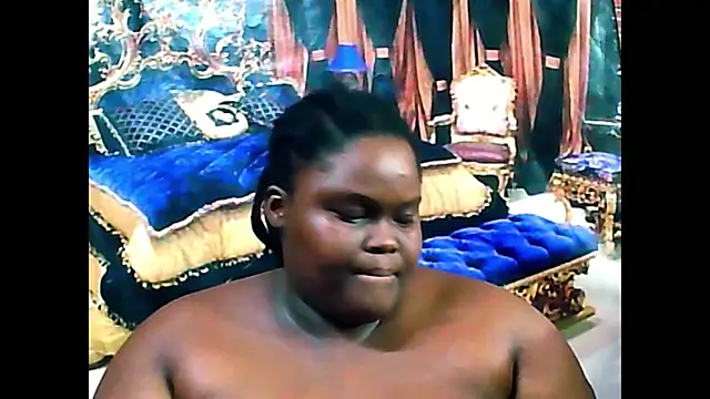 Snapshot of EbonyHotBuns chatting on 03/13/25, 05:22 EbonyHotBuns online show from 03/13/25, 05:22