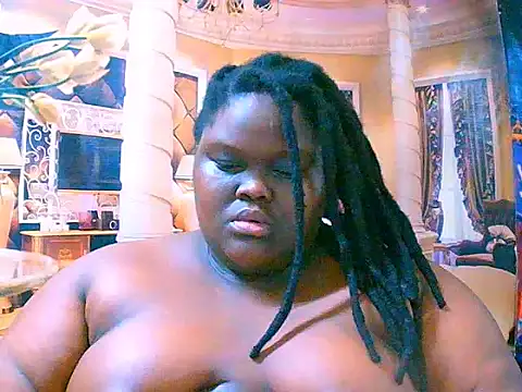 Snapshot of EbonyHotBuns chatting on 09/13/25, 09:09 EbonyHotBuns online show from 09/13/25, 09:09