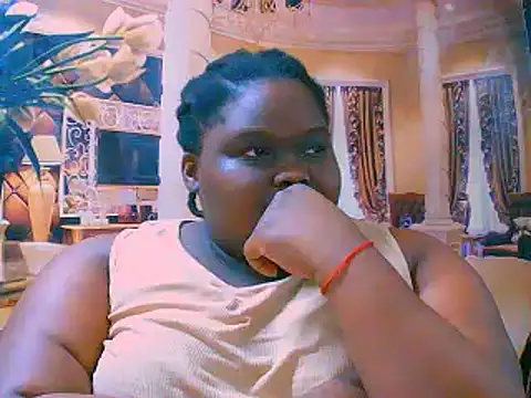 Snapshot of EbonyHotBuns chatting on 09/14/25, 09:19 EbonyHotBuns online show from 09/14/25, 09:19