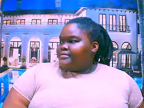 Snapshot of EbonyHotBuns chatting on 09/26/25, 07:18 EbonyHotBuns online show from 09/26/25, 07:18