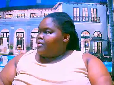 Snapshot of EbonyHotBuns chatting on 10/13/25, 06:41 EbonyHotBuns online show from 10/13/25, 06:41